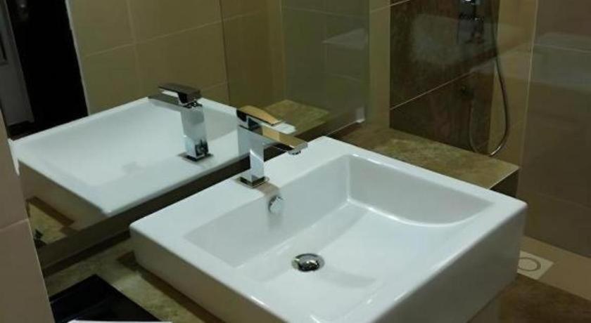 Eminent Hotel Kota Kinabalu Luaran gambar