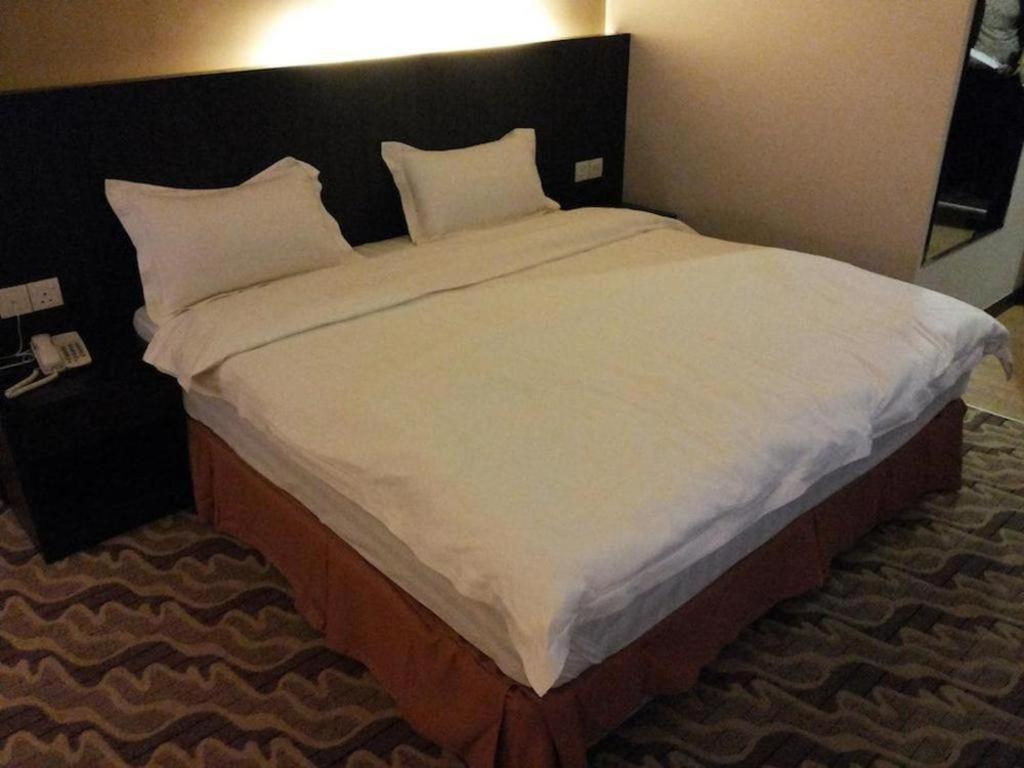 Eminent Hotel Kota Kinabalu Luaran gambar