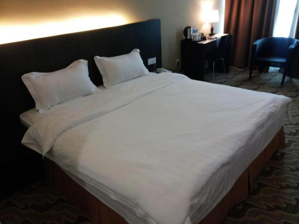 Eminent Hotel Kota Kinabalu Luaran gambar