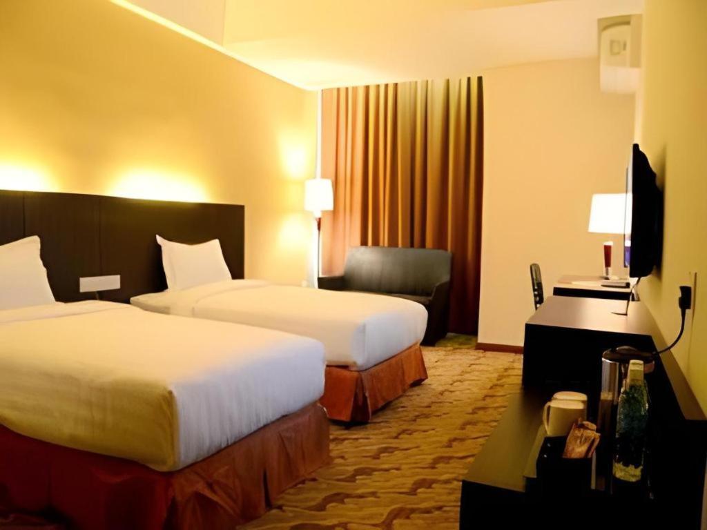 Eminent Hotel Kota Kinabalu Luaran gambar