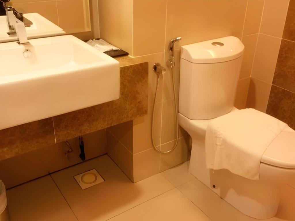 Eminent Hotel Kota Kinabalu Luaran gambar
