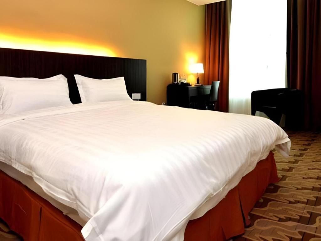 Eminent Hotel Kota Kinabalu Luaran gambar