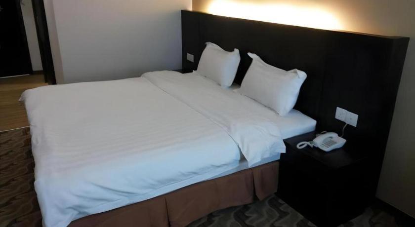 Eminent Hotel Kota Kinabalu Luaran gambar
